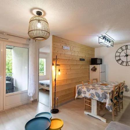 Apartmán T2 Cabine, Terrasse, Piscine, Parking, Proche Commodites Et Ski, - Fr-1-402-131 *
